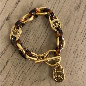 Michael Kors Tortoise Chain Link Toggle Bracelet
